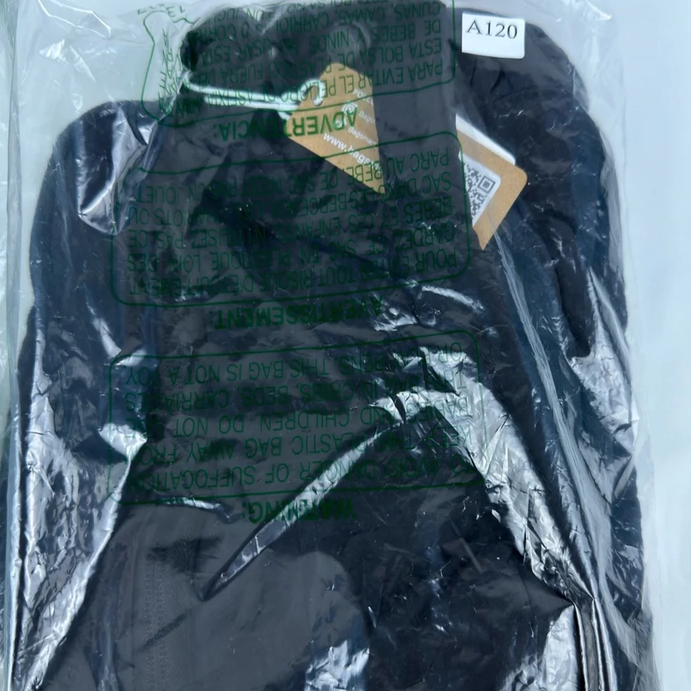 NWT Black Quilted Crossbody Bag - Picture 7 of 7